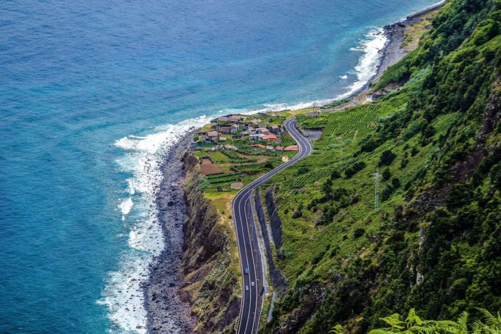 Rutas Personalizadas en Galicia | Explora la Naturaleza y la Historia
