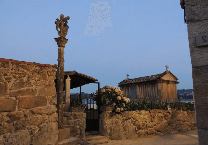 Conheça os cruceiros de Combarro