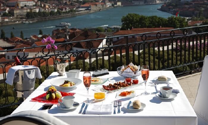 profitez des meilleurs petits-déjeuners dans les hôtels de Porto