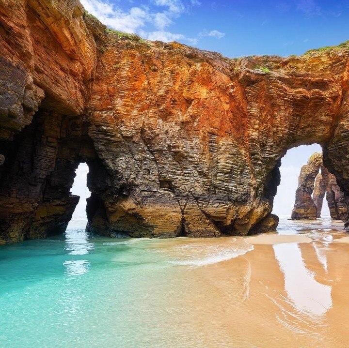 Playa de las Catedrales, Lugo y Ribadeo desde Santiago