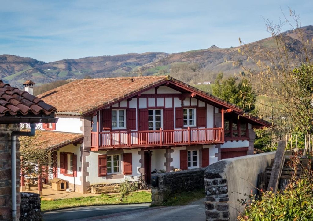 Vive Galicia al Completo con Paquetes Turísticos: Tradición y Modernidad