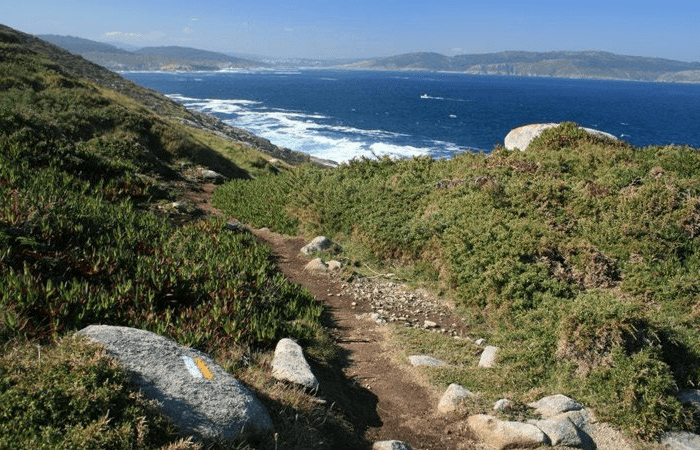 go to the Laxe-Punta Insua Route