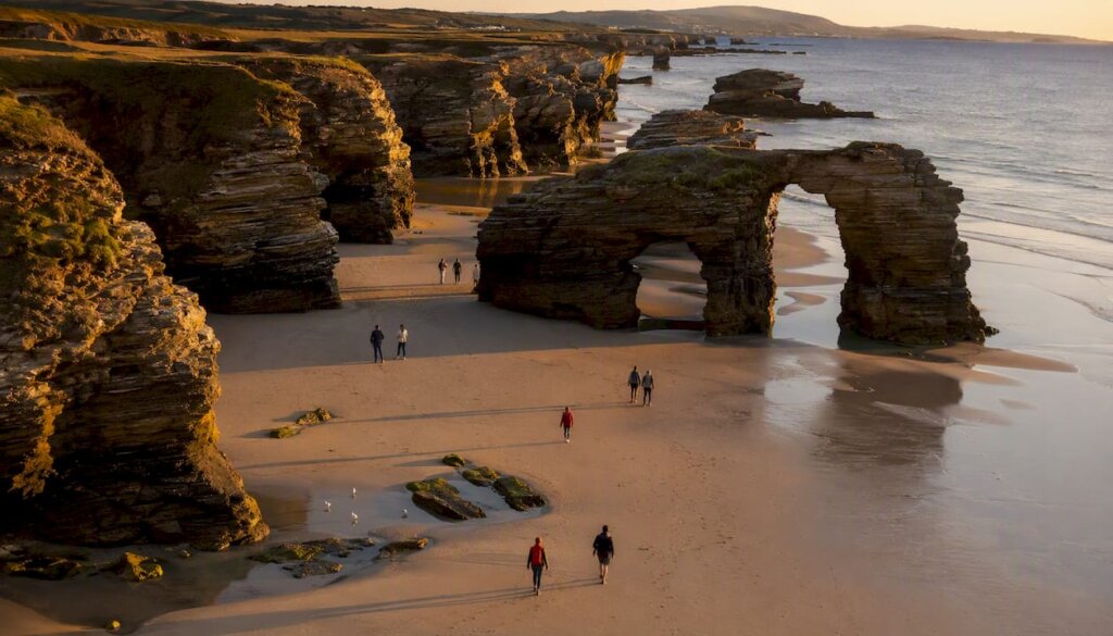 Playa de las Catedrales: cómo llegar y reservar tu excursión
